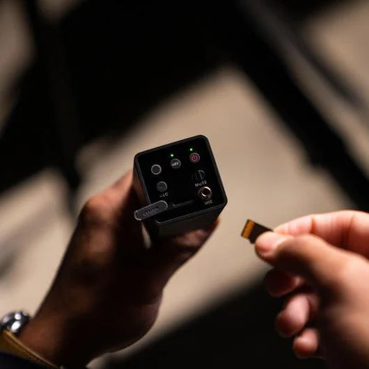 Sennheiser EW-DP SKP Digital Wireless Plug-On Transmitter | Frequency: Q1-6 (470 to 526 MHz) - Image 4