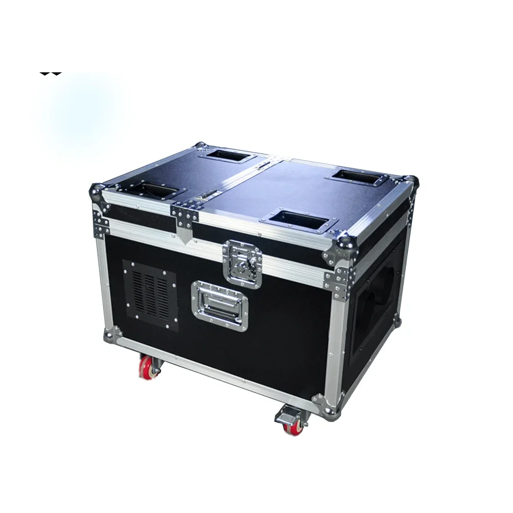 Dual-Output Low Fog Machine 5000W - Image 2